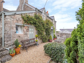 Storehouse cottage