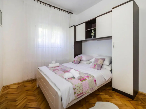 Holiday home in Rovanjska with pool