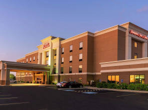 Hampton Inn & Suites Marshalltown