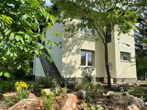 Lombliget Velence Vendégház