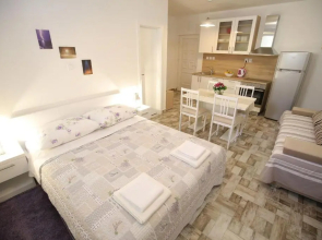 Studio Apartment Laura