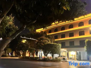 Ruili Yuqiao Yongjun Homestay (Veteran Inn)