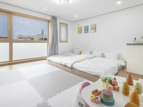 Jeju Seongsan Baekrok Kids Pension