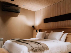 Andeluna Winery Lodge