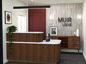 Muir Lodge Motel