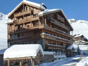 Hilltop Apartment, at Just 300 m. From the Slopes in Tignes