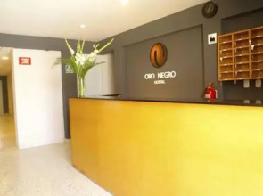 Oro Negro Talara Hostal & Restobar