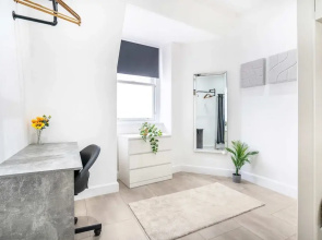 Luxury Apartment - Portobello
