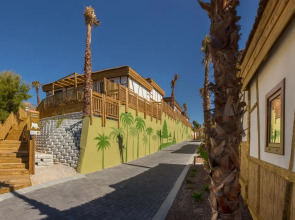 Magic Natura Animal, Waterpark & Polynesian Resort