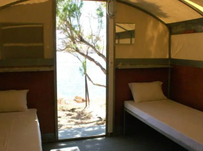 Paraga Beach Hostel