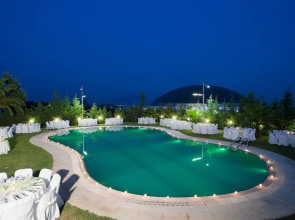 Parnis Palace Hotel