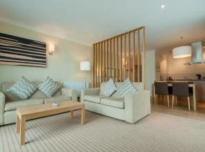 De Vere Cotswold Water Park Apartments