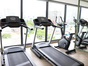 The Quart Ruamrudee by UHG