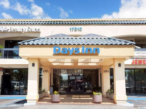 Days Inn & Suites Artesia