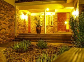 Inyanga Safari Lodge