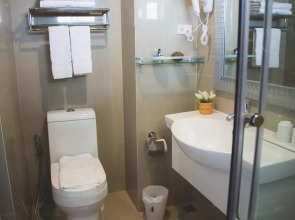 Maverick Ratchada Hotel