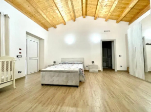 Villa Nunzia con piscina, sauna e idromassaggio.