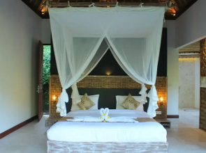 Tirta Loka Suite