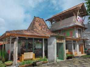 Kampung Lawasan Heritage Cottage