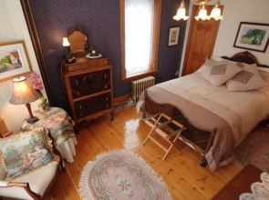 Au Petit Chateau