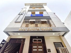 Fabhotel Maa Gayatri Sadan