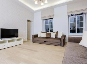 Center Avenue Apartments