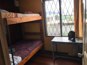In The Wind Hostel And Guesthouse