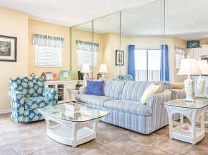 Gulf Shores Condo with Dazzling View by RedAwning