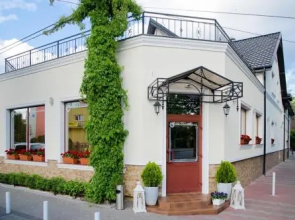 Figaro - Hotel I Restauracja