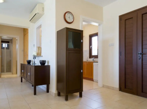 Lovely 2 bedroom apartment 'E11' - with pretty views, communal pool and resort facilities, Orpheus Village on Aphrodite Hills Resort