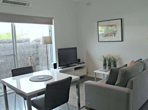 Specialty Accommodation – Adelaide Dress Circle Apartments