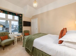 Applegarth Villa  JRs Restaurant