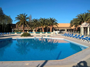 House With One Bedroom In Arles, With Pool Access And Furnished Garden - 30 Km From The Beach