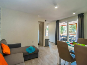 Nice Chalet With 2 Bathrooms and a Dishwasher Near Pula