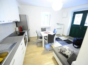 The Star Apartment