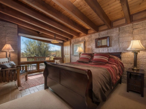 Abode at Swinging Bridge