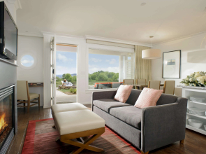Inn By The Sea