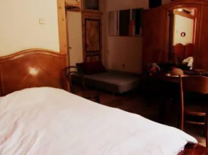 Silver Wolf Apartments