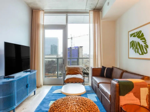 Shores by Avantstay - Brand New Condo in Austin