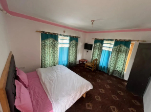 Kandalha Guest House