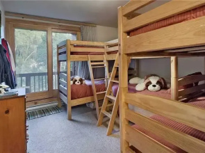 Right O Way 4 Bedroom Holiday home By Moving Mountains