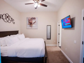 2 Bedroom Lake View Villa - Unit 103
