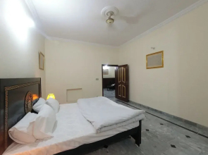 Room-cozy Guest Room in Rawalpindi - Sha