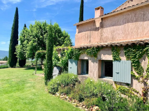 House With 3 Bedrooms in Roussillon, With Wonderful Mountain View, Shared Pool, Enclosed Garden