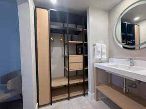 The Harrison Hotel Downtown Hollywood