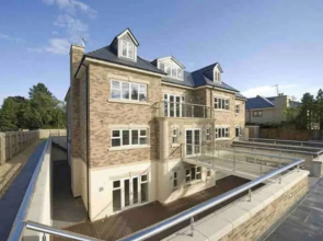 Mono Luxe Villa in Newcastle Upon Tyne