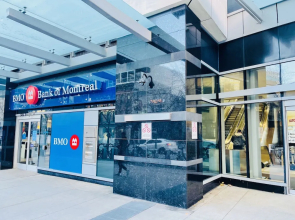 Atlas Suites - Bay & College