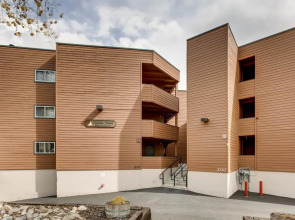 135 Marina Place 2 Bedroom Condo by Redawning