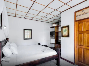 Poseidon Hotel