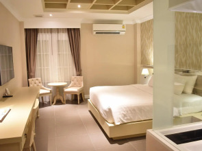 The Raya Surawong Bangkok